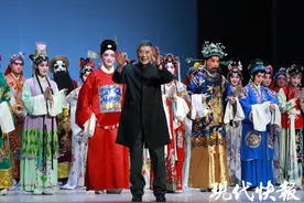 “一出戏，启动了昆曲复兴！”白先勇携青春版《牡丹亭》南京谢幕图片