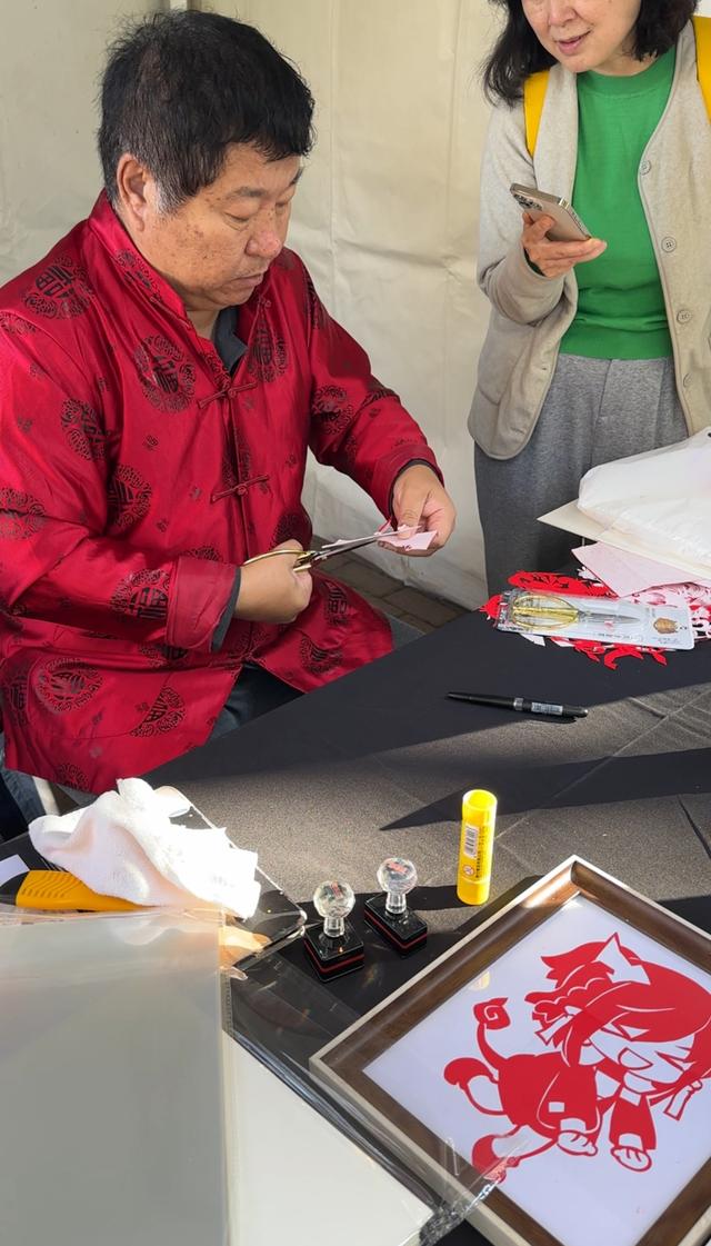 世纪公园秋日市集开启，音乐美景非遗手作齐聚，还藏着进博好物