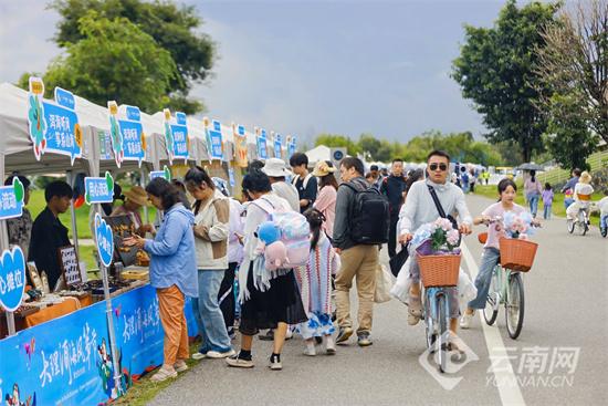 “洱海听风 筝系山海” 2025大理洱海风筝节将持续至8月24日