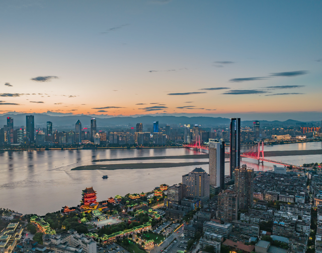 下一站——出发去防城港“村”游！
