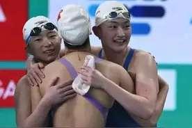 为她骄傲！14岁重庆妹儿夺得世界冠军！图片