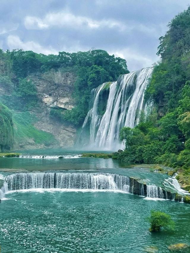 “世界七大洲最大的是贵州！”为了给家乡文旅做宣传，贵州人开启“随地大小喊”模式