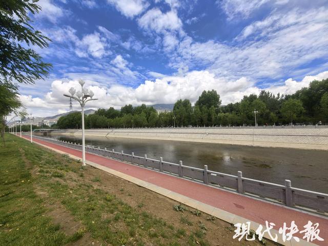 荒地变绿洲公园，69岁拉萨大叔爱上家门口的Citywalk