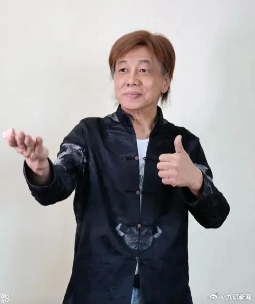 家属公布“陈真”梁小龙死因为心脏衰竭，抢救约6小时仍宣告不治，澄清年龄误解：出生于1951年8月9日，享年75岁；暂定1月26日举行出殡仪式