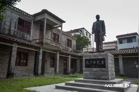 超美！古风少女演唱江海版“上春山”图片