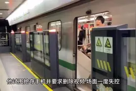 12岁女孩和73岁阿婆抢座，问题不仅在谁该让着谁图片