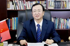 看2025｜亚宝药业任武贤：将亚宝打造成儿科第一品牌图片