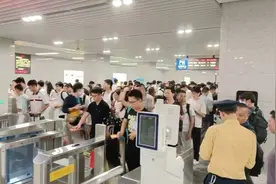 返程高峰今日来临！广州地铁、公交多条线路运营时间有变化图片