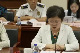 2024年徐汇区政府和区总工会联席会议召开视频封面