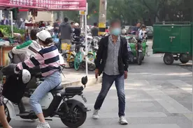 无影灯下㊸丨“重造”手指后，他又成了家里的顶梁柱图片
