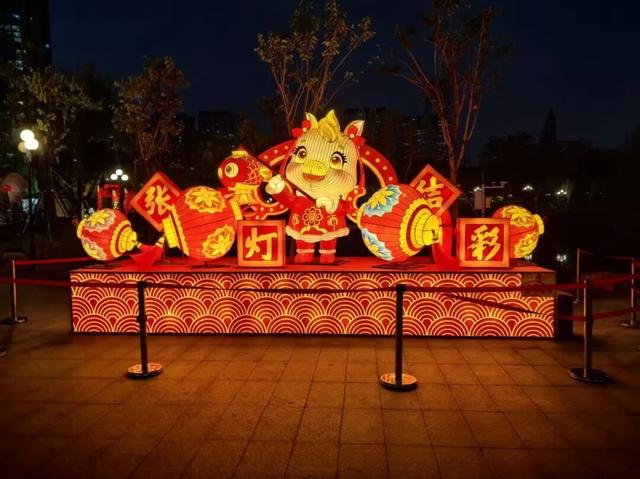 东山湖灯展亮灯！今晚就开逛！