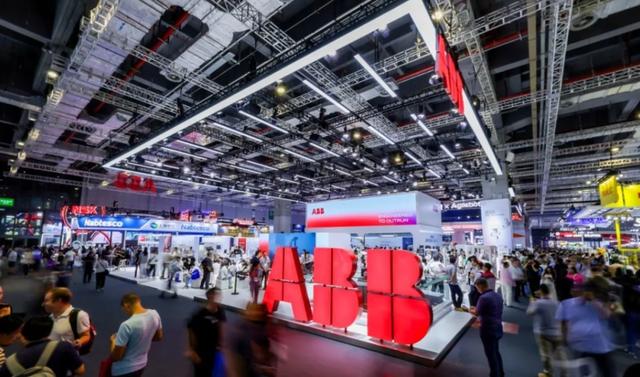 让机器人从“看见”到“看懂”世界，ABB“手眼协调”新技术在沪全球首发