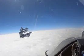 铸就长空利剑！歼-10C对抗训练锤炼全时域作战硬功图片