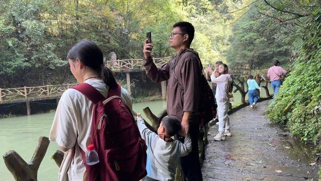天气转晴，“热气”腾腾！十一黄金周保康旅游热度再升级