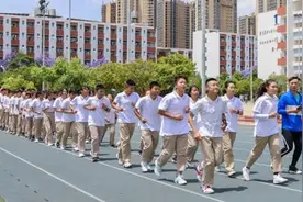 “中考体育100分”“零近视”小学——学校体育工作的“云南探索”图片