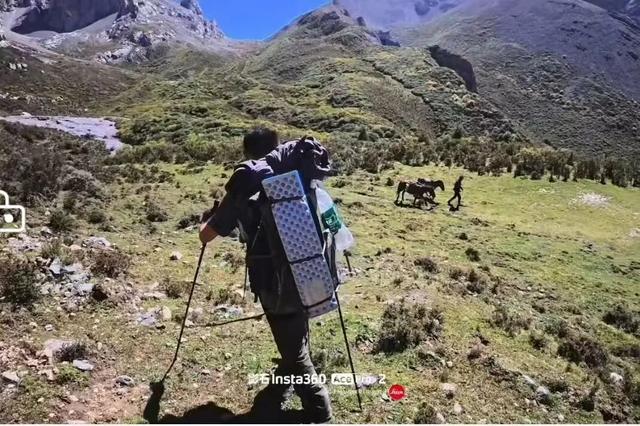10男2女违规穿越扎尕那景区，23岁男子失联后幸运获救，该景区近期有徒步者失温失联
