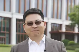 告别安卓iOS时代？华为余承东官宣：首款原生鸿蒙手机要来了图片