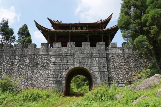 一关之隔两重天！胜境关何以有如此奇观？| 我们的雄关漫漫③