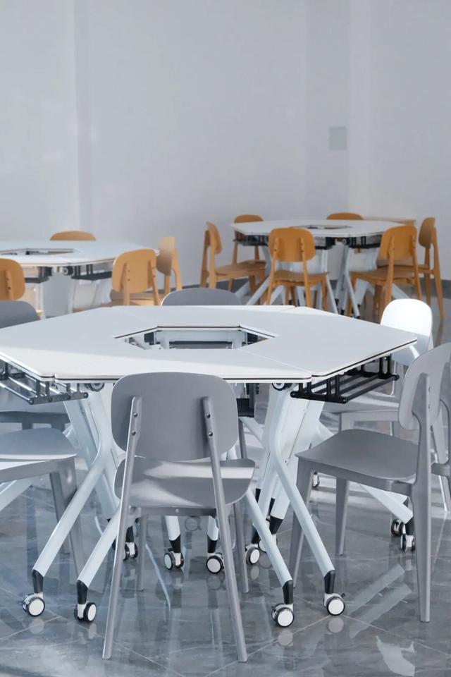 亲子打卡新去处！不用出远门，在呼和浩特就能体验的AI沉浸世界