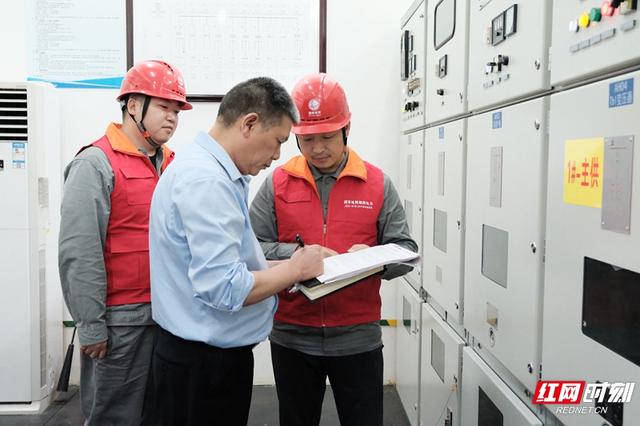 我为“三先”文化代言｜情系景区 电亮初心 ——记国网张家界市武陵源区供电公司市场营销部主任刘耀文深耕一线服务事迹