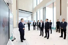 刘洪建率队到华为云南区域总部调研并召开座谈会图片