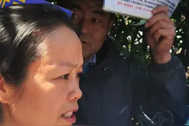“入室抢婴案”姜甲儒妈妈：法庭上有被告人瞪着我图片