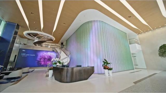 雅诗兰黛用AI技术，重构美妆研发全链条