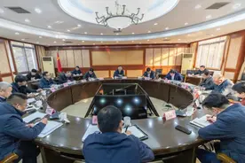 奋力推进人民城市建设，为稳增长提供更加有力的支撑！2025年城建领域工作思路座谈会召开图片