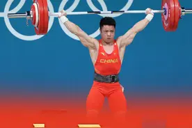 举铁成金！中国举重队5金收官图片