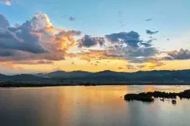 美好生活在云南｜大理剑湖绝美秋景！水鸟、落叶、海菜花、日落……图片