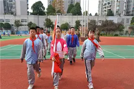 观山湖区人武部：为校园升旗注入“标准力量”图片