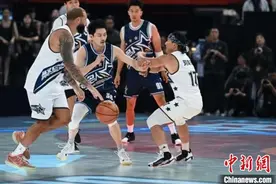 2024聚星名人赛落幕 致敬NBA传奇球星点燃沪上篮球热情图片