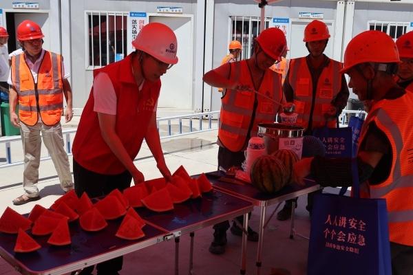 炎炎夏日，这里一片清凉——缙云县建设局开展夏季“送清凉”暨安全生产宣传活动