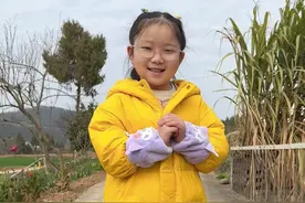 “暖春”系列人物报道丨脑瘫女孩豆豆：很喜欢小学生活，学到很多知识交到很多朋友图片