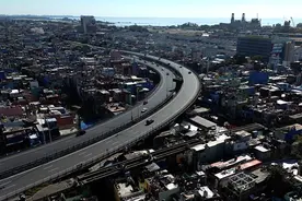 全国交通瘫痪，阿根廷总统迎来半年内第二次总罢工图片