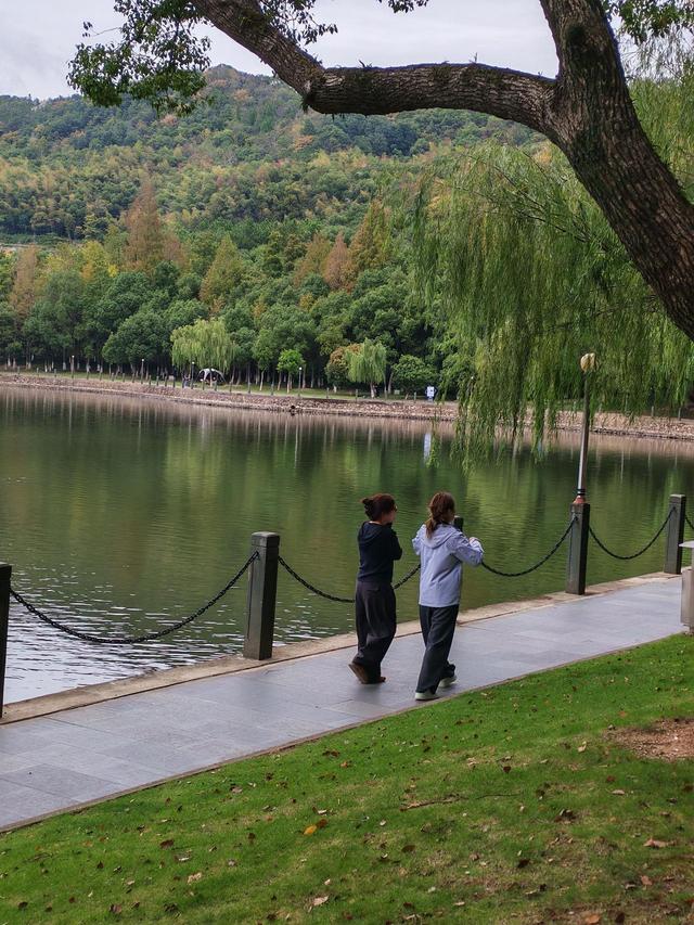 晚潮｜东谷湖煨时光