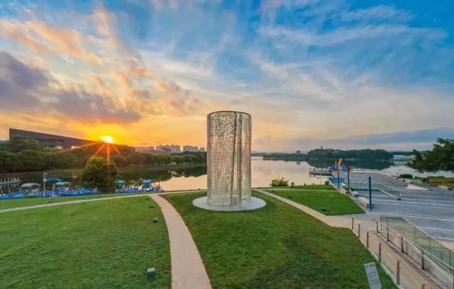 从科学之城到文艺之心，一座松山湖城市地标的周年回响