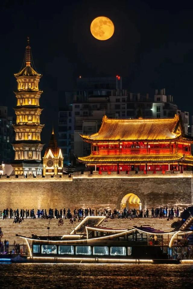 杭衢高铁正式运营！前方抵达“最不浙江”城市，逛吃超上头