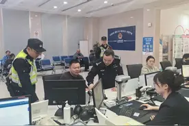 身份证即将期满，没有时间换证？闵行这里有快速通道→图片
