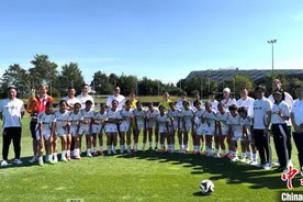 通讯：在德国绿茵场遇见中国西部女足少年图片