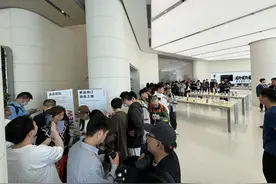 双旗舰战略回归？华为Pura 70开售即热销图片