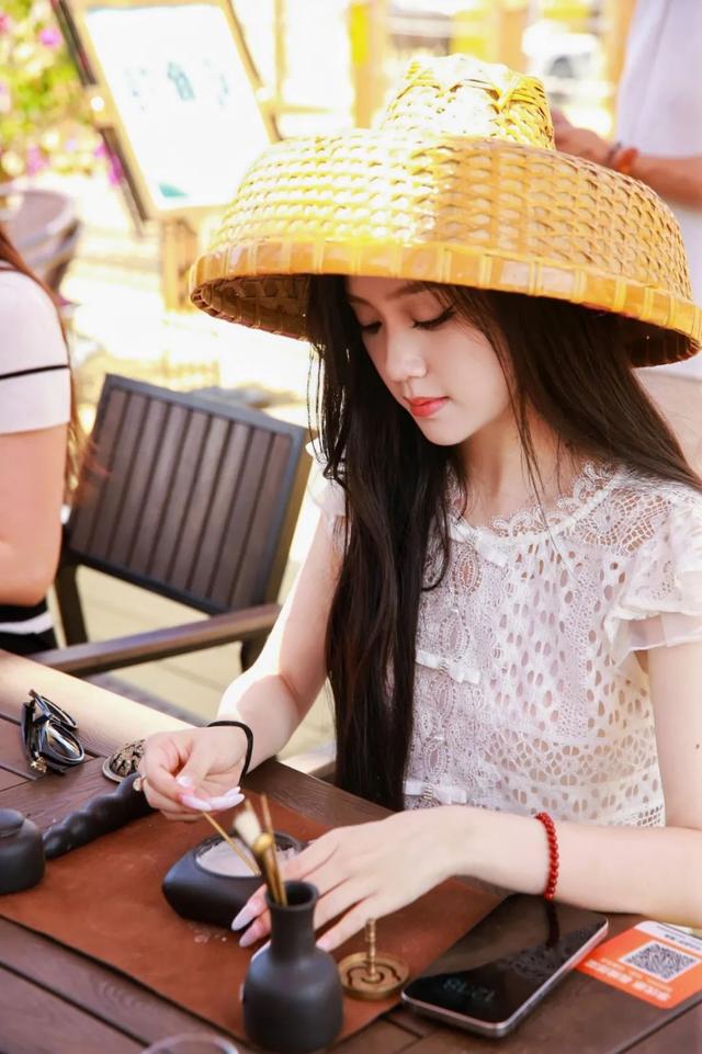 8月29日，亚洲小姐总决赛和陵水有约！佳丽同款打卡点→