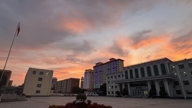 疆山如画丨额敏朝晖夕霞的极致盛景
