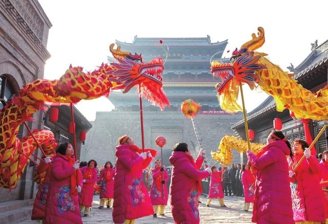 山西忻州冰雪古建绘就水墨晋韵，与千年人文温暖邂逅