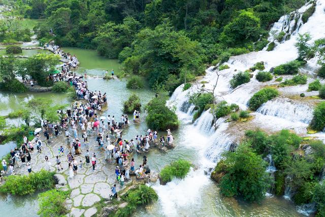 贵州避暑哪家强？各个市州展锋芒 | 黔南：山水茶旅高品质康养