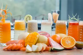 真的假的，天天喝鲜榨果汁不健康？图片