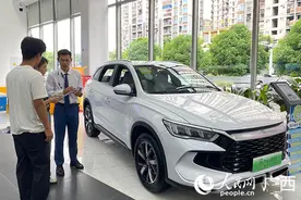 广西南宁：“以旧换新”正当时 消费市场显活力图片