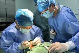 【关注铜仁省级区域医疗中心】未老先秃？铜仁市人民医院：毛发移植手术助力解决“头”等大事图片