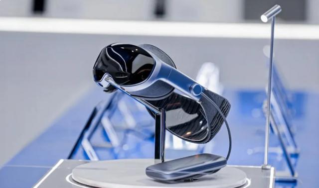vivo MR头显Vision发布在即，苹果Vision Pro迎来正面交锋