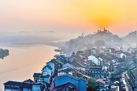 龙腾古城乡意浓图片